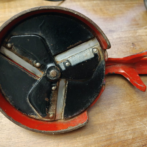 Affettatrice manuale vintage per verdure – De Ve (rossa)