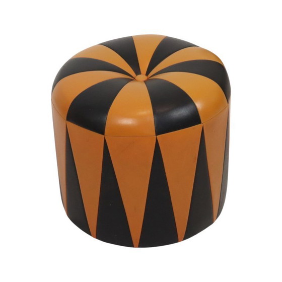 Image 1 of Pouf rotondo vintage in similpelle arancione e nera