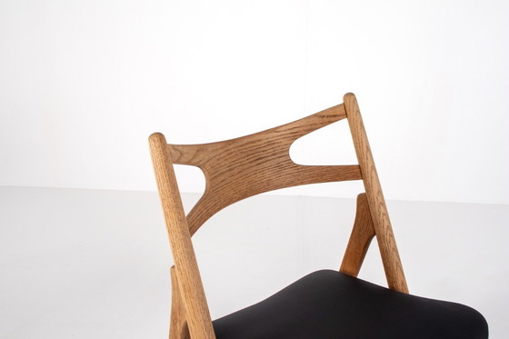 Image 1 of Sedie Sawbuck di Hans J. Wegner – Set di 5, modello CH29, quercia, anni '50