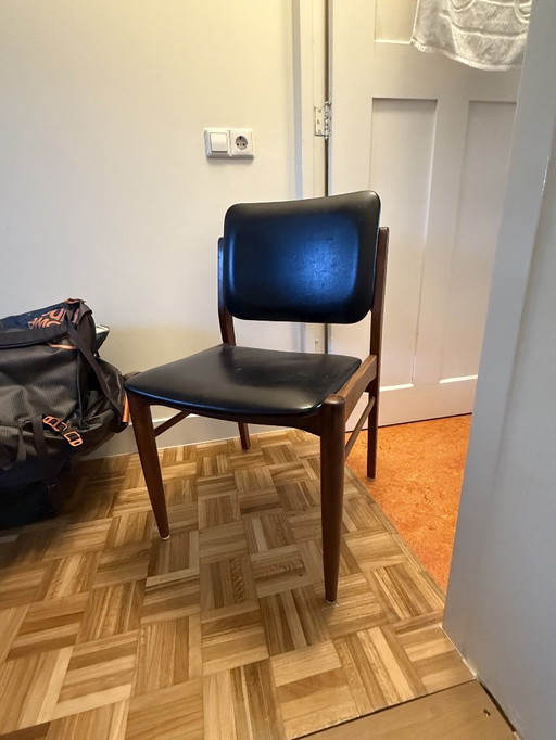 5 chairs by Louis van Teeffelen, WeBe