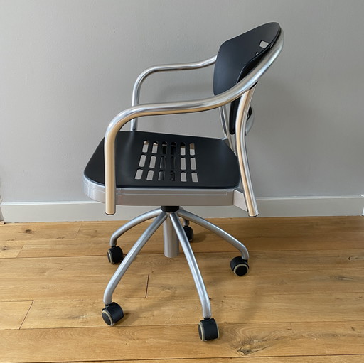 Kartell Bürostuhl Vico Magistretti
