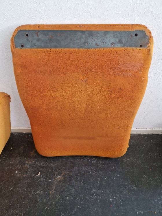 Image 1 of Piezas para Artifort Concorde F 780: cubierta negra, tapicería y estructura.