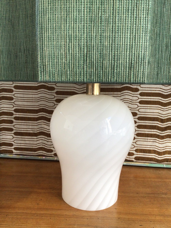 Image 1 of Grande lampe de table italienne en verre de Murano tourbillonnant, style milieu du XXe siècle, H 78 cm