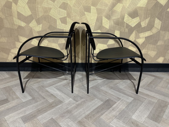 Image 1 of Belle chaise basse design