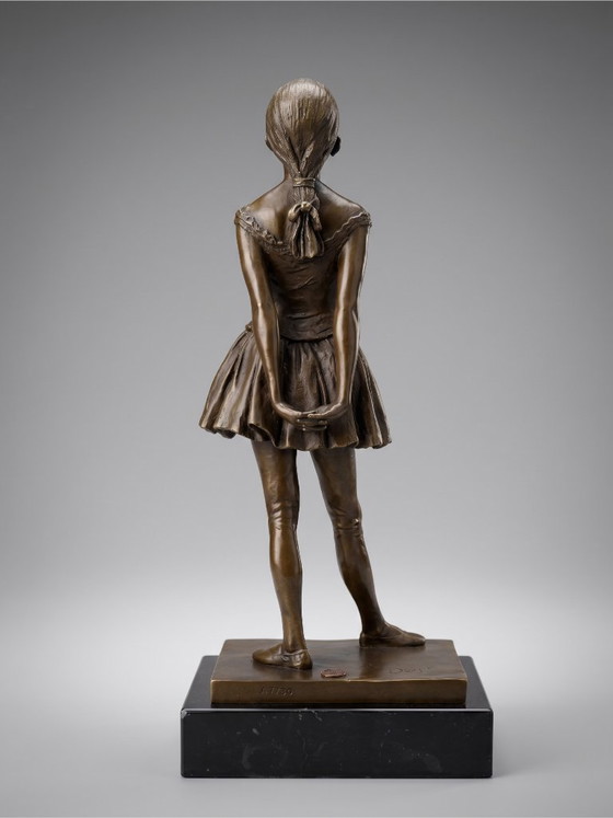 Image 1 of Escultura de bronce patinado de una bailarina inspirada en Degas – Edición JB Paris sobre base negra – 38 cm – 5,4 kg