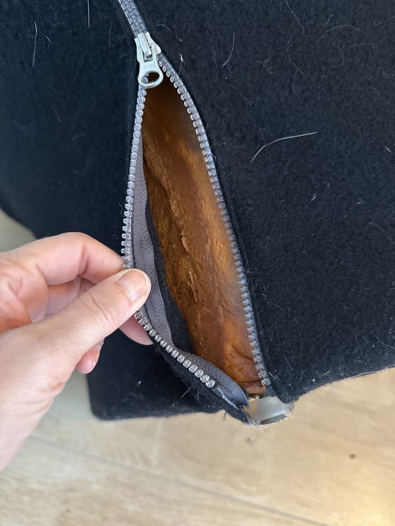 Image 1 of Poltrona MOROSO bloom nera