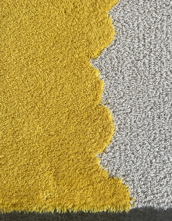 Image 1 of Tappeto Brink en Campman Marimekko Iso Unikko giallo