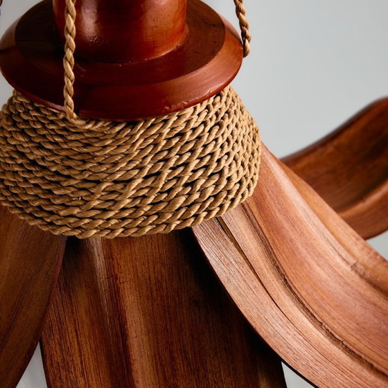 Image 1 of MK10772 Araña de hojas de coco