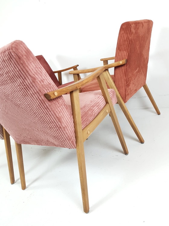 Image 1 of Set van 4 vintage fauteuils roze tinten nieuw gestoffeerd