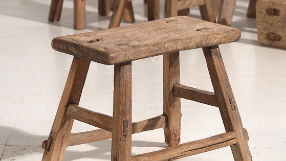 Taburete antiguo de 25 cm de altura en color madera natural (c.1900) – Wood, Rustic (photo 3 of 14)