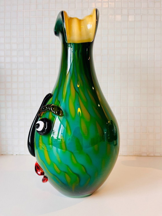 Image 1 of Vaso soffiato a mano con faccia in stile Murano Picasso - Nuovo di zecca