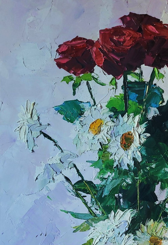 Image 1 of Pintura al óleo original: Bodegón de flores, ramo de margaritas y rosas.