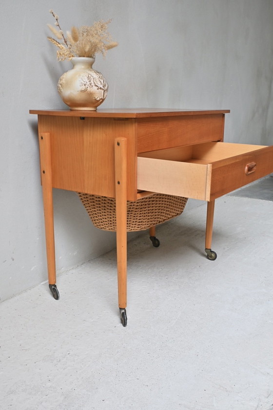 Image 1 of Mesa de costura danesa de teca de los años sesenta