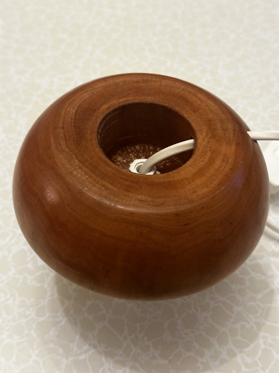 Small Turned Solid Wood Table Lamp – 80s – Vintage (photo 10 of 10)