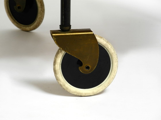 Image 1 of Schöner klappbarer Mid-Century Modern Servierwagen mit abnehmbaren Teak Pagholz Tabletts