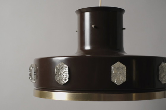 Suspension Vitrika, marron et laiton avec médaillons incrustés, éclairage danois moderne des années 1960. (photo 5 of 12)