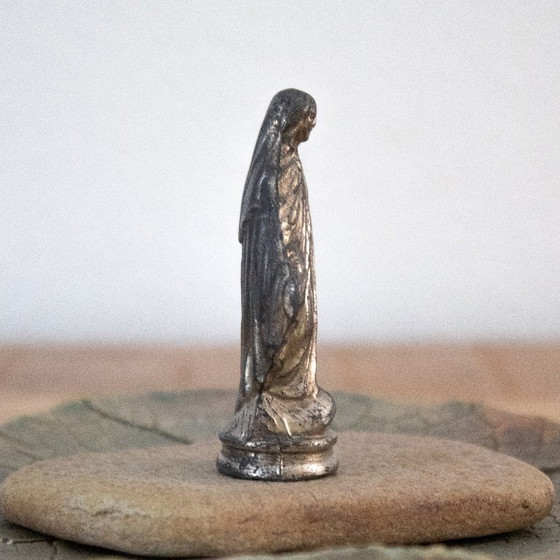 Image 1 of Antique metal figurine of the Blessed Virgin Mary: Old French pocket altar