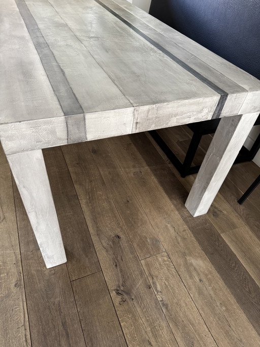 Table de salle à manger italienne design Mo's