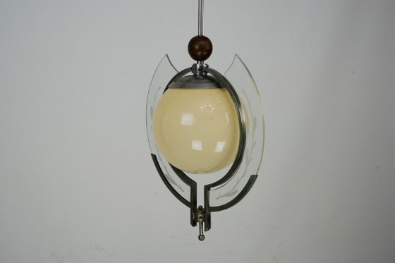 Image 1 of Lampada a sospensione Art Déco italiana degli anni '30 con vetro inciso e globo color ambra.