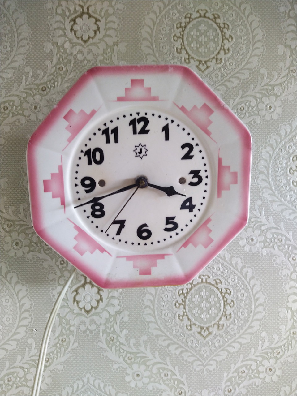 Orologio da parete elettrico Junghans degli anni '30 €25