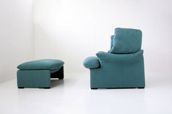 Image 1 of Cassina 'Portovenere' Lounge Chair with Ottoman - Vico Magistretti - Italy, 1980s
