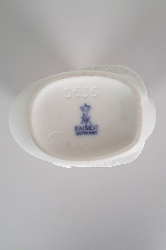 Image 1 of Porcelain Kaiser vase