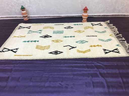 Custom-made, traditional, handcrafted Azilal Berber rug, 1.6 x 2.6 m – Aime Té, vloerkleden en tapijten, Wool (photo 2 of 8)