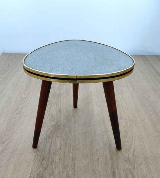 Image 1 of Beistelltisch aus den 1950er Jahren.