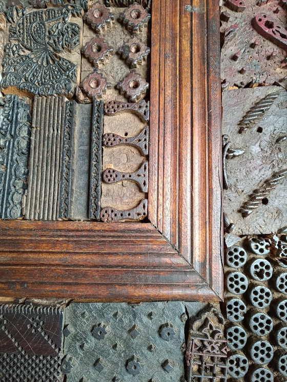 Image 1 of Solid coffee table with glass top – Bayot table – Vintage / Ethnic