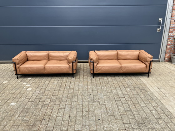 Image 1 of 2x Original Cassina Le Corbusier LC3 Cognac-Camel/Black As Good As New!!!