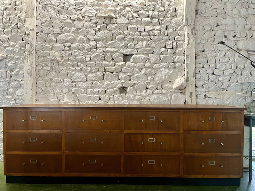 Large workshop cabinet with drawers