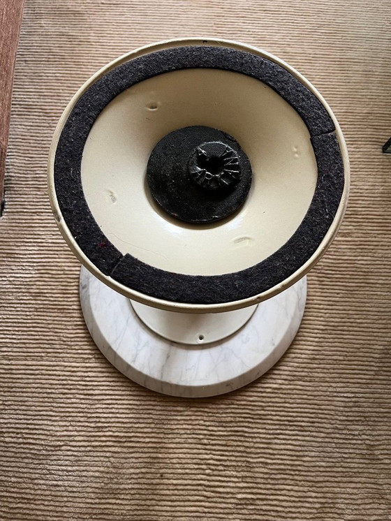 Image 1 of Marmeren Tulip bijzettafel, Saarinen/Knoll met Arkana voet.