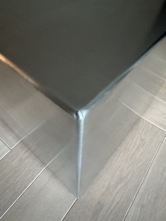 Image 1 of Tavolino mobile Casamilano cubo acciaio inox 48x48x48