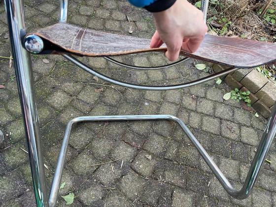 Image 1 of 2 sedie tubolari in pelle marrone - vintage e di design - da restaurare