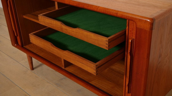 Image 1 of Vintage sideboard with sliding doors | Audio furniture | Teak