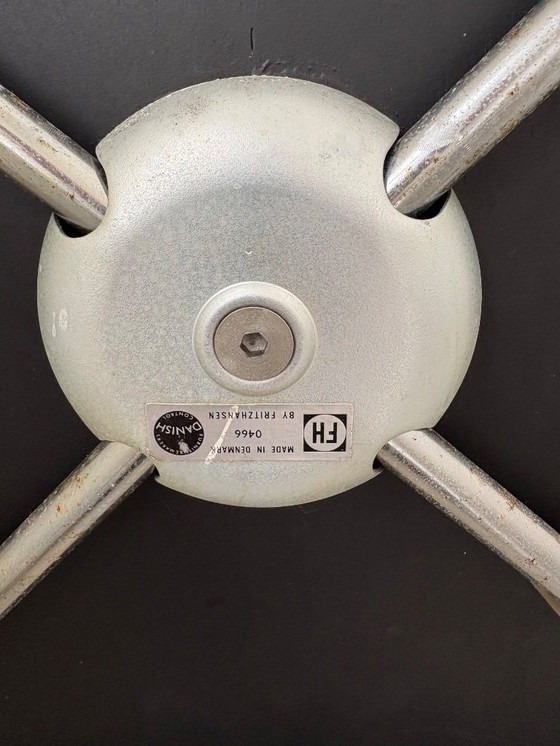 Image 1 of 2 x Fritz Hansen FH vlinderstoel zwart