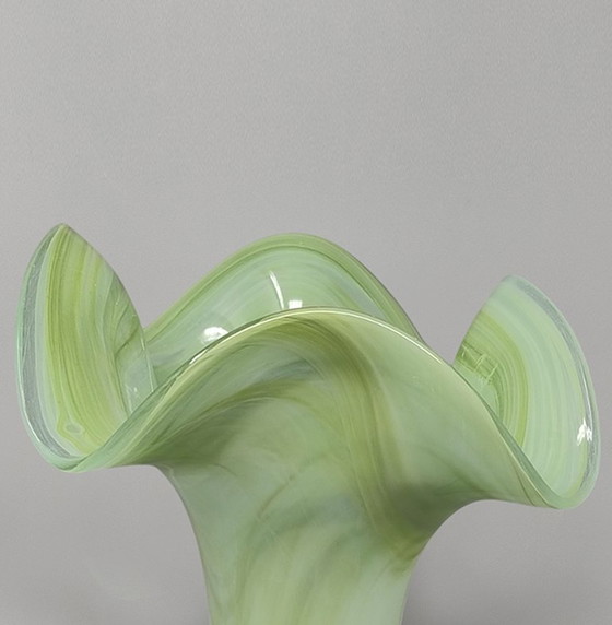 Image 1 of Vase vert étonnant des années 1960, signé Ca Dei Vetrai. Fabriqué en Italie.