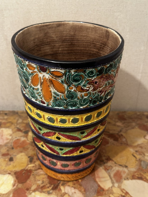 Image 1 of Vintage vaas met gebeitelde en beschilderde decoratie - Devres aardewerk