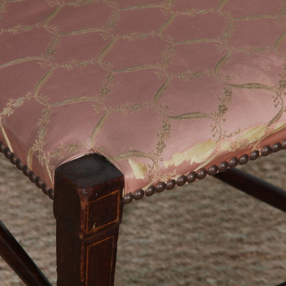 Image 1 of Een paar stoelen, Engels werk uit het einde van de 19e eeuw.