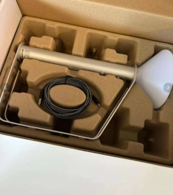 Image 1 of Piton Portable lamp