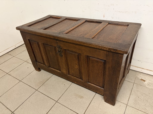 18th-century Dutch blanket chest with key and antique lock