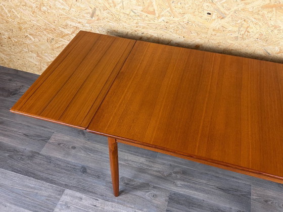 Image 1 of Table de salle à manger en teck des années 1960/70, design danois moderne, Danemark