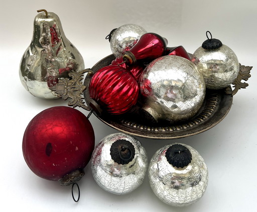 1. Vintage Glas-Weihnachtskugeln-Konvolut in Rot & Silber