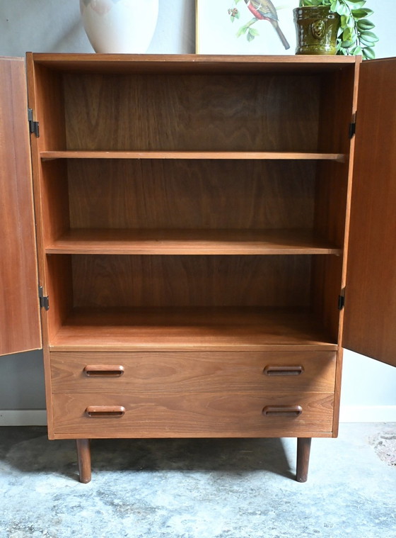 Image 1 of Schöner dänischer Wandschrank/Sideboard