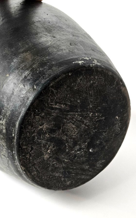 Image 1 of WABI SABI Antiker ungarischer schwarzer Keramik-Wasserkrug, großer Tonkrug Botijo aus dem frühen 20. Jahrhundert