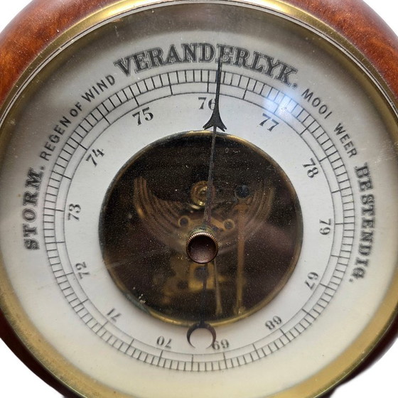 Image 1 of Vintage ronde barometer in houten frame, jaren 70