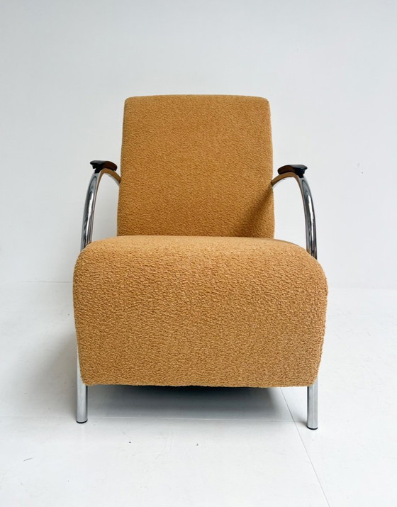 Image 1 of Poltrona Woood Halifax appena rivestita in tessuto teddy