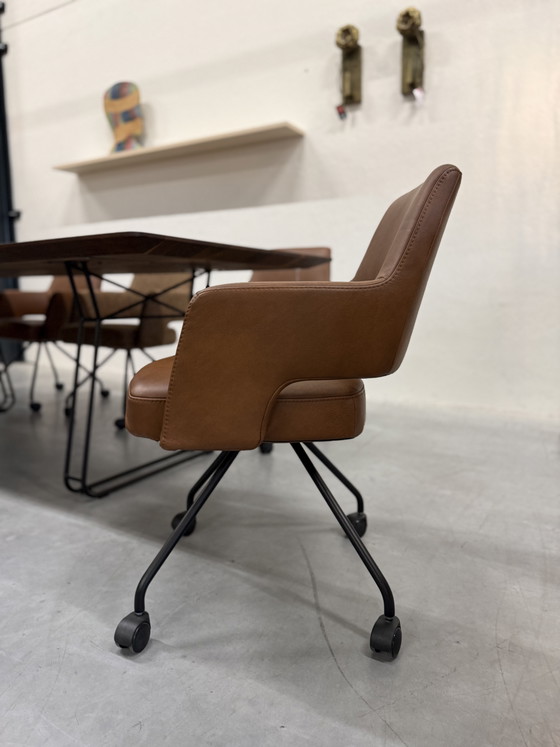 Image 1 of 6 Gealux Mango Eetkamerstoel Bruin Leer Stof