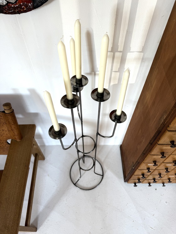 Image 1 of Candelabro de pie antiguo de hierro forjado de los años 60.