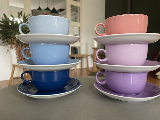 Cup and saucer Arzberg and Douwe Egberts color